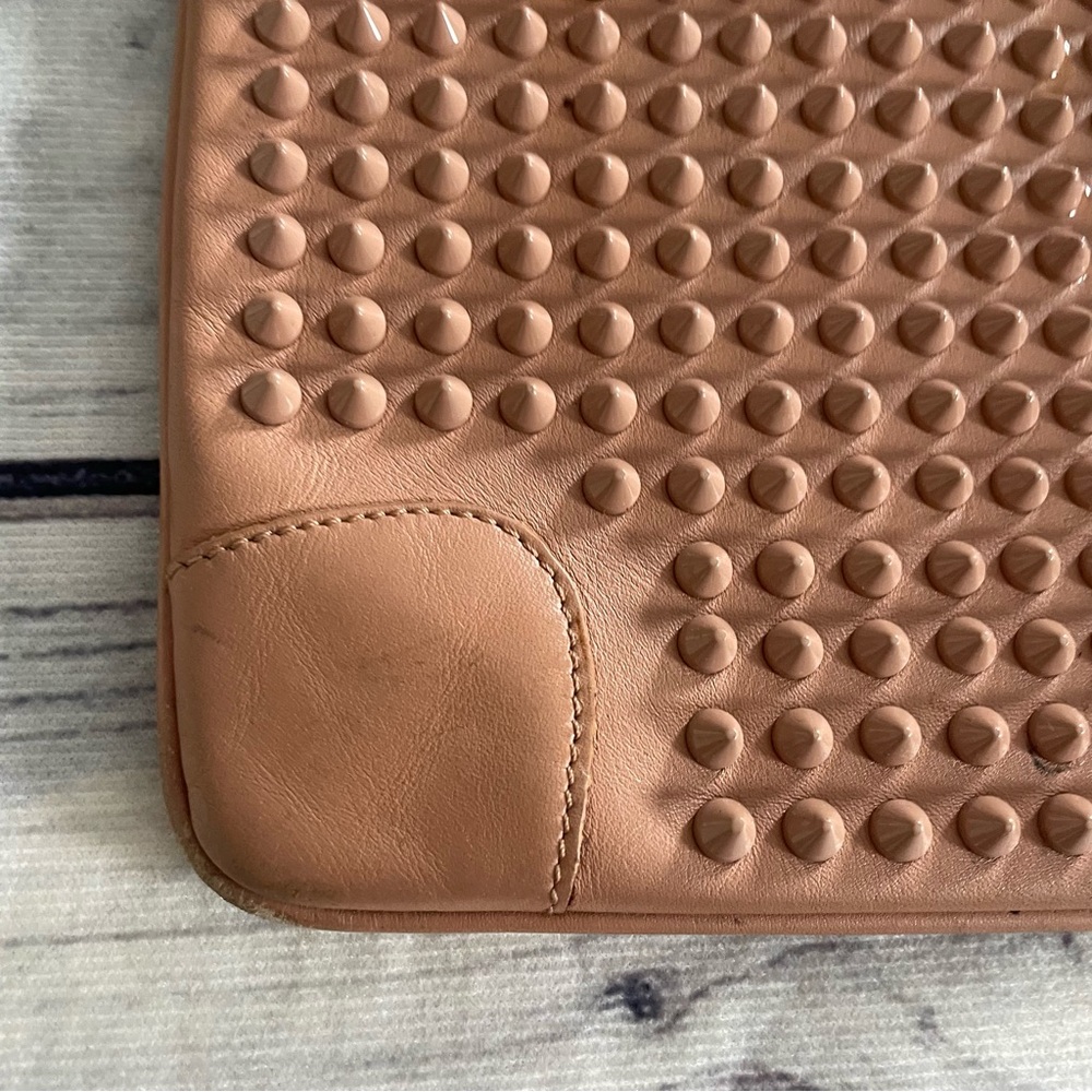Christian Louboutin spiked clutch/ purse peach - Picture 2 of 15